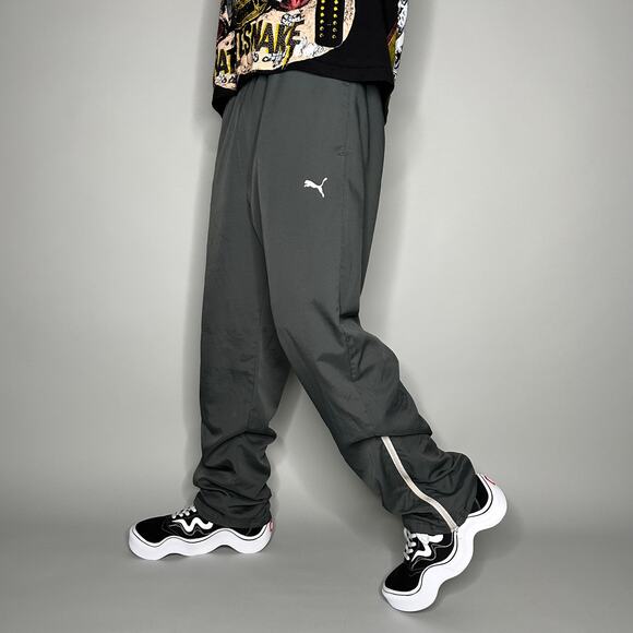 Puma Sweatpants Grey Polyester Baggy Wide Leg Fit Lined Ankle Zippers to Flare - Picture 1 of 4